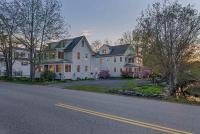 Private Coastal First Floor Residence in the Heart of Ocean Park Maine with Nearby Beach Access - Chambres d'hôtes Old Orchard Beach