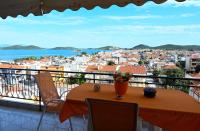 Thalia Sea View Apartment - Bed and Breakfast Néa Péramos