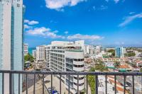 Isla Verde Beachfront ESJ Tower by Otium - B&B San Juan