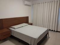 Amplio apartamento con suite, sala y garaje para persona sola o pareja - B&B Santa Cruz de la Sierra