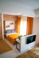 Brand-New Modern Studio next to One Outlet Mall - Chambres d'hôtes Thessalonique