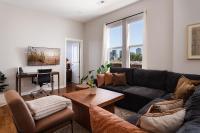 Penthouse with Private Rooftop and Skyline Views - Sleeps 6 - Chambres d'hôtes Chicago
