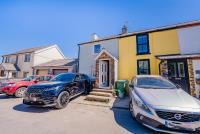 Stylish Cottage with Hot Tub & Countryside Views - Ferienwohnung Caerphilly
