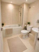 14 minutes to Wembley stadium - B&B Northwood