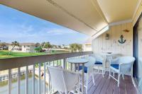 Waterfront condo in private beach resort best free amenities in Destin - B&B Destin