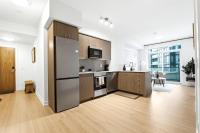 Stylish Skyview Condo in Kitchener Downtown - Ferienwohnung Kitchener