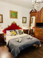 XL HUGE Art-Filled Homes in Central Area, WALK to Sliema, St Julian's - B&B Gżira