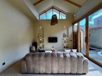 1 BR Private Pool Villa for Two - Casa Manja - B&B Krambitan