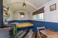 Stompy's Hut - B&B Laxfield