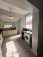 Double room in shared house with shared bathroom - Ferienwohnung Kingston upon Hull