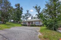 5 min to FSU King beds Full shower Arcade 65in TV - B&B Tallahassee