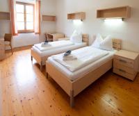 Chambre Double ou Lits Jumeaux avec Salle de Bains Commune