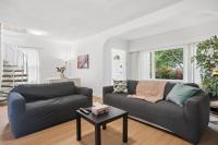 Roomy 3BR West Side Family Near UBC and Parks - Chambres d'hôtes Vancouver