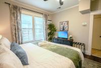 Centrally Located King Bed Midtown Liberty 2697 - Bed and Breakfast Memphis