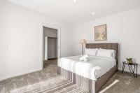 Spacious Luxury Retreat with Private Garden Box Hill - Ferienwohnung Ballarat