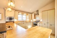 Little Gem Lodge with Hot Tub - B&B Malton