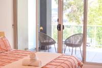 Heart of city modern 2BR free parking, near ANU, with pool,gym - Chambres d'hôtes Broughton Vale
