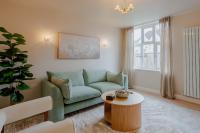 Fox Quarters - Modern Three-Bedroomed Family Home - B&B Leicester
