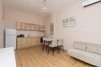 Apartamento con balcón