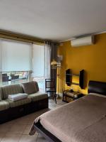Agrihome di Alberto Giuseppe Gulotta - BELLA VISTA B&B - Chalet Marinaresco - B&B Massarosa