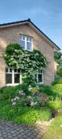 Feldblick-Kunst-Oase, Ferienwohnung - B&B Schneverdingen