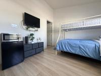 Winsor Hills Resort Private Room and Bath by Disney World & SeaWorld - B&B Orlando