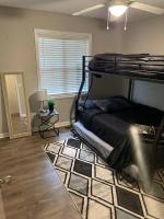 Spacious Stockbridge Sanctuary: 20 Mins to Airport - Chambres d'hôtes Stockbridge