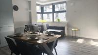 Modern 2-bed flat Galway Centre - B&B Galway