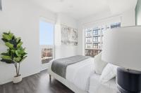 Modern DT Condo Patio Walk Everywhere - Ferienwohnung Toronto