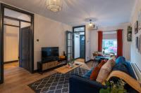 Stylish City Centre Apartment With Parking - Bed and Breakfast Belfast