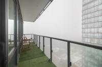 Designer Bay Street Condo Sleep 6 - B&B Toronto