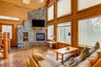 Hot Tub, Indoor Pool! Home 8 Mi to Heavenly Skiing - Bed and Breakfast South Lake Tahoe