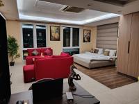 Experience The Art of Luxury living in Gold Crest Mall DHA Lahore - B&B Lahore