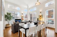 LiV MTL Main Plateau Suites Near Downtown Montreal - B&B Montreal