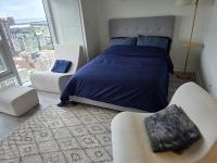 Downtown Toronto Core, Studio Apartment - Bed and Breakfast Toronto