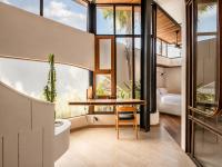Modern 1-BR Loft with Art Deco Style and Shared Po - Chambres d'hôtes Canggu