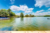 Step-Free Lake Hamilton Retreat: Private Pier, Kayaks & Scenic Views - Chambres d'hôtes Lake Hamilton