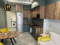Stylish apartment with panoramic mountain views - B&B Biškek
