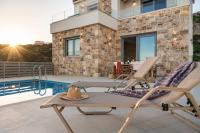 Villa Alexia - Private Pool & Panoramic Sea Views - Chambres d'hôtes Órmos Koumaíïkon