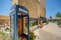 Cosy Gozo Bungalow with Shared Pool in Gharb - Bed and Breakfast Għarb