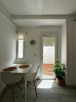 Great Studio in Madrid. Genciana, 46. - B&B Madrid