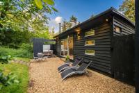 Hot Tub Lodge in Thetford Forest - Ferienwohnung Mundford