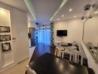 Neptun Park Apartament z Tarasem - B&B Gdansk