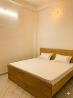 Single Room with Private Bathroom