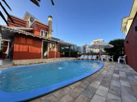 Casa dos Pinheiros - Casa con piscina, capacidad para hasta 14 personas - B&B Governador Celso Ramos