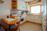 Appartement SEPPI by MoniCare (Haus Claudia) - Bed and Breakfast Seefeld in Tirol
