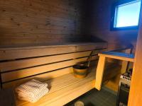 Villa Alppihimos 28 - 6 hlö, Keski-Himos - B&B Jämsä