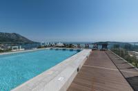 Becici 1bd Apartment With Pool - Bed and Breakfast Bečići