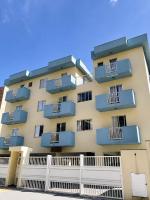 Apartamento bem equipado com ar condicionado e churrasqueira a 100 metros da praia - 02 dormitórios - Edifício Água Viva - B&B Ubatuba
