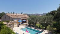 magnificent individual villa with heated swimming pool, in aureille, in the alpilles - 10 persons - Chambres d'hôtes Aureille